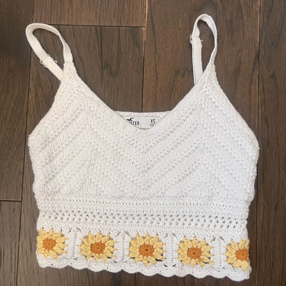 Hollister flower Crochet top